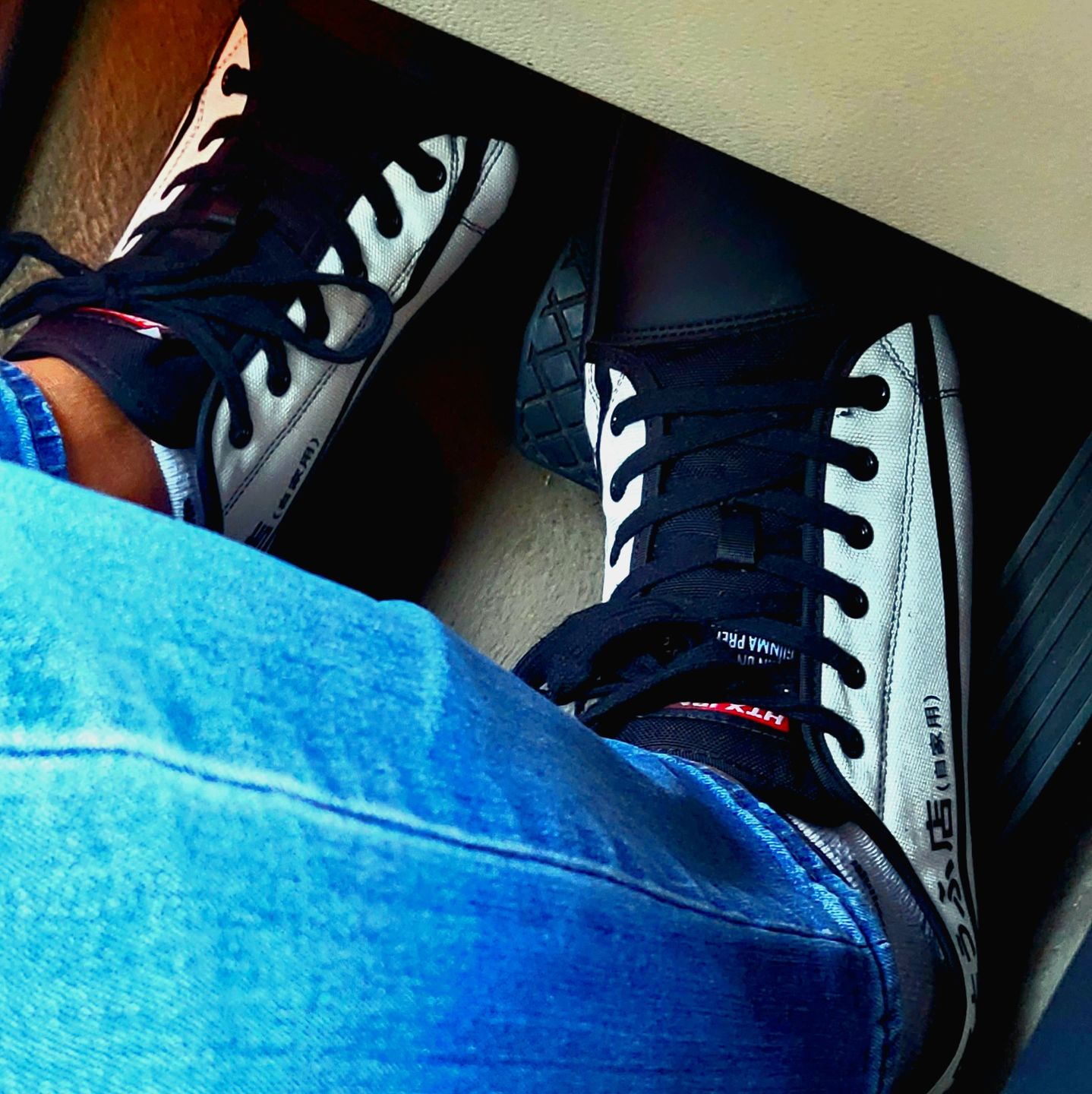Customer photo review of HTXJPN Fuji2 Low Top Sneakers