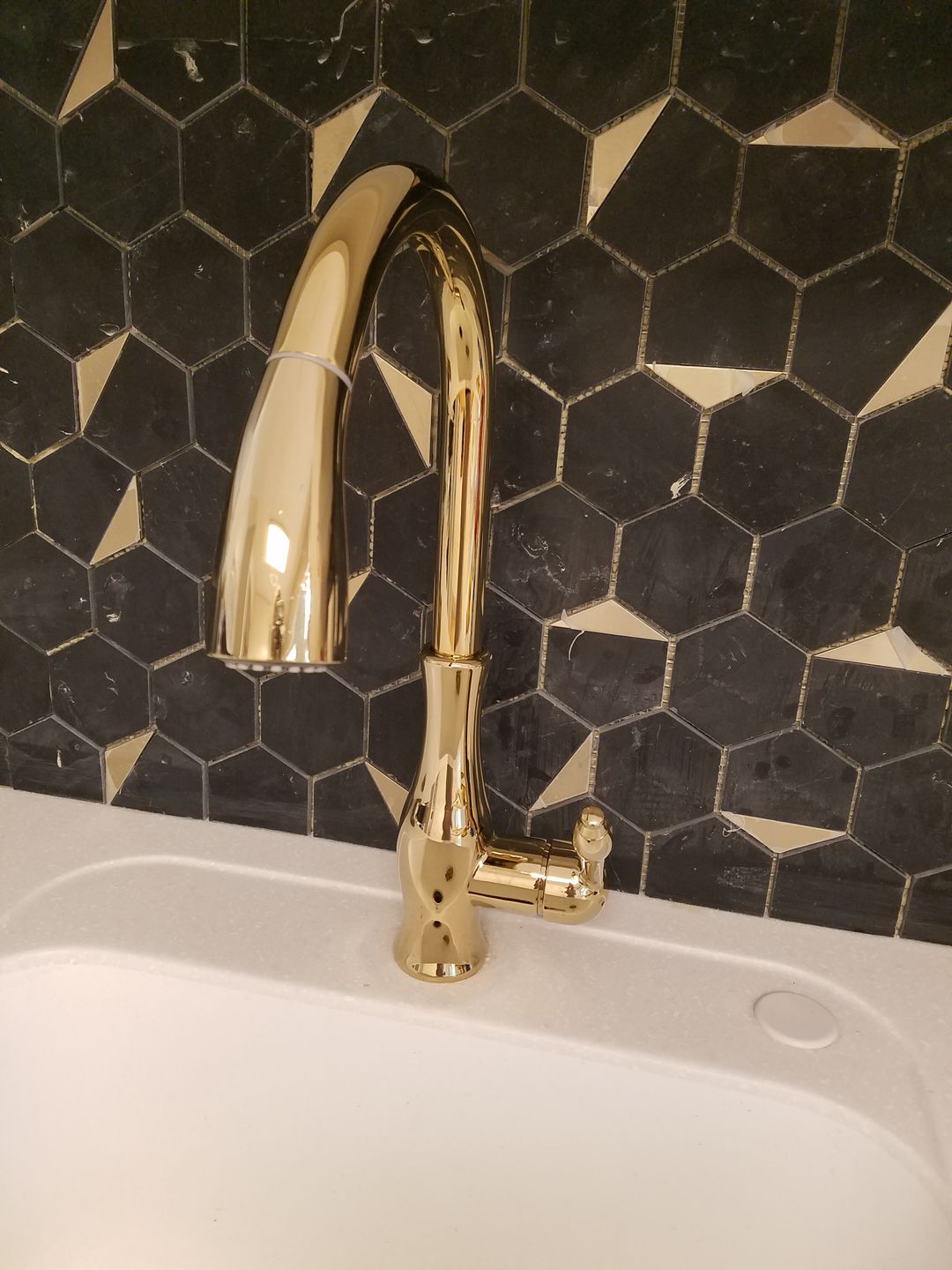Customer photo review of Victorian Single-Hole Kitchen Faucet With Pull Out Spout