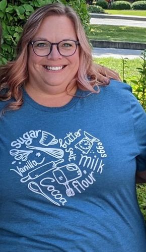 Customer photo review of Bakery Heart T-Shirt