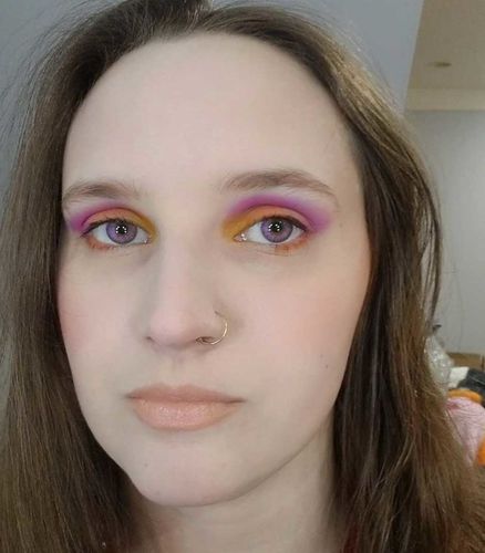 Customer photo review of Vika Tricolor Violet-b Colored Contact Lenses
