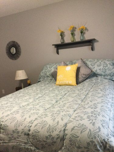 Customer photo review of Floral Dusty Blue 5-Piece Comforter Set (Queen / King Size)