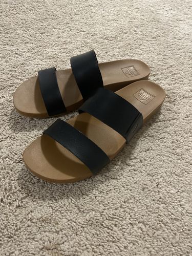 Customer photo review of Reef Cushion Vista Sandals - Women's