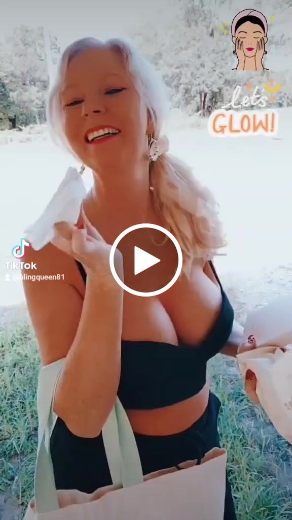Customer video review of après tote bag
