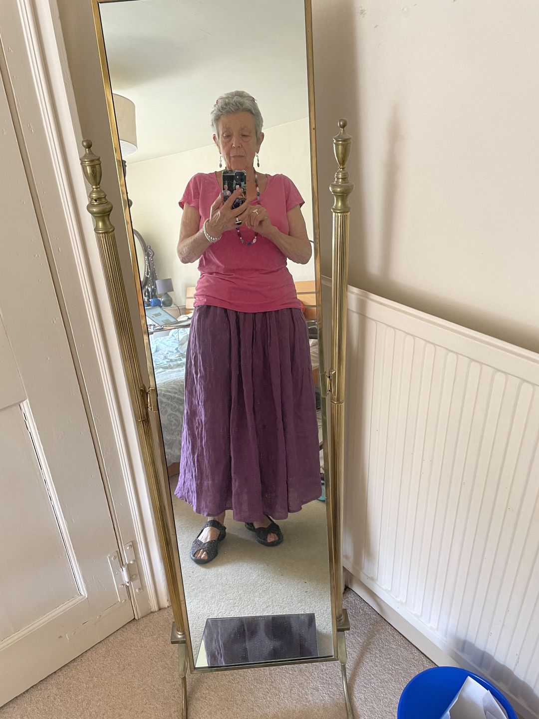 Customer photo review of Plus Size - 100% Linen Women Pure Color Skirt