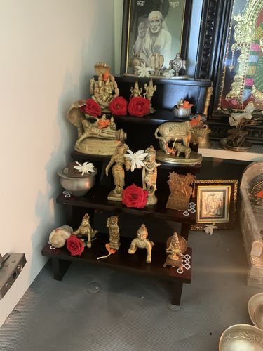 Customer photo review of Wooden Thiruman Box