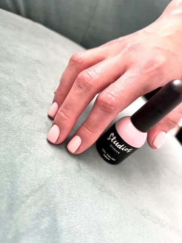 Customer photo review of Gel polish, Rubber base coat, Light Pink, 10ml