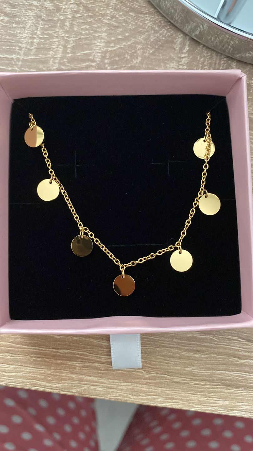 Customer photo review of Plate Halskette | 18K vergoldet