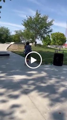 Customer video review of ParkStar Pastel Roller Skates