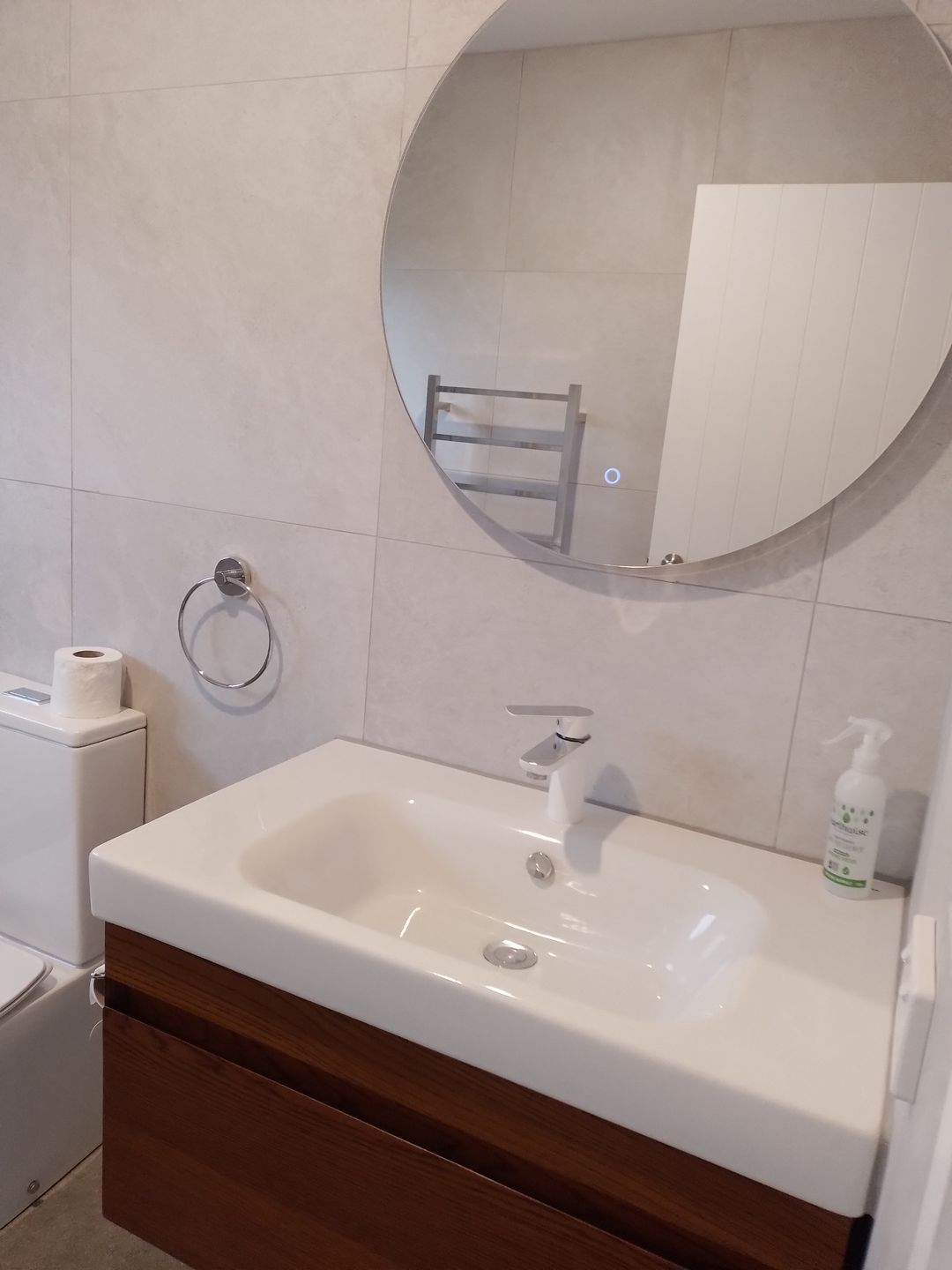 Customer photo review of Dazz Bathroom Cleaner [Refill Tablets]