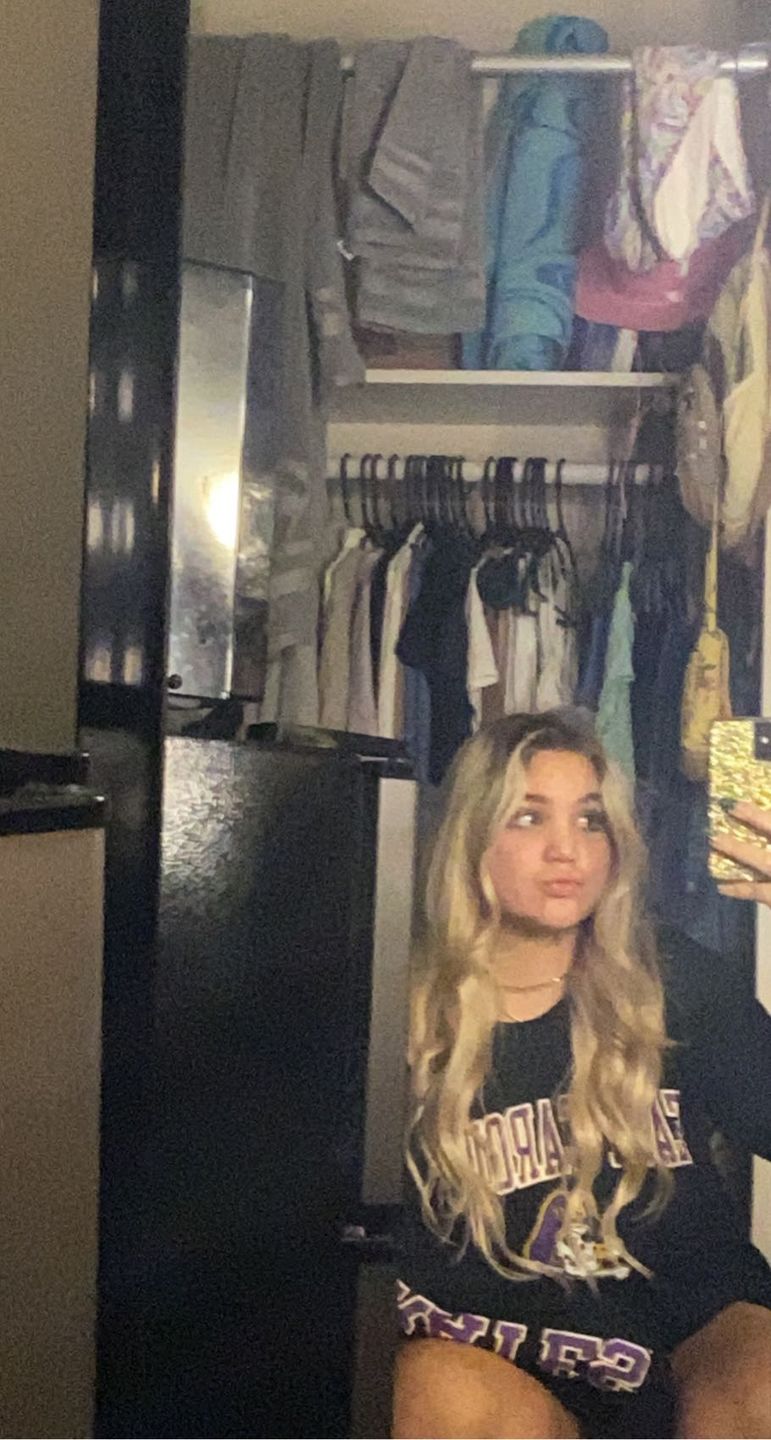 Customer photo review of Full Shine Clip in Extensions 100% Remy Human Hair Balayage Blonde (#18/22/60)