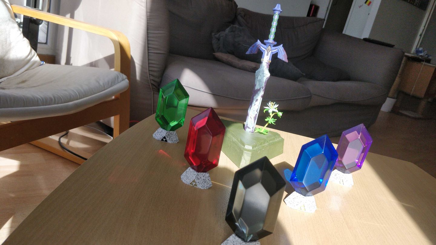 Customer photo review of Rubis Zelda : Ocarina of Time (Vert, Bleu, Rouge, Violet et Noir)