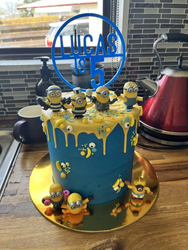 Customer photo review of Target Personalised Cake Topper (other colours available)
