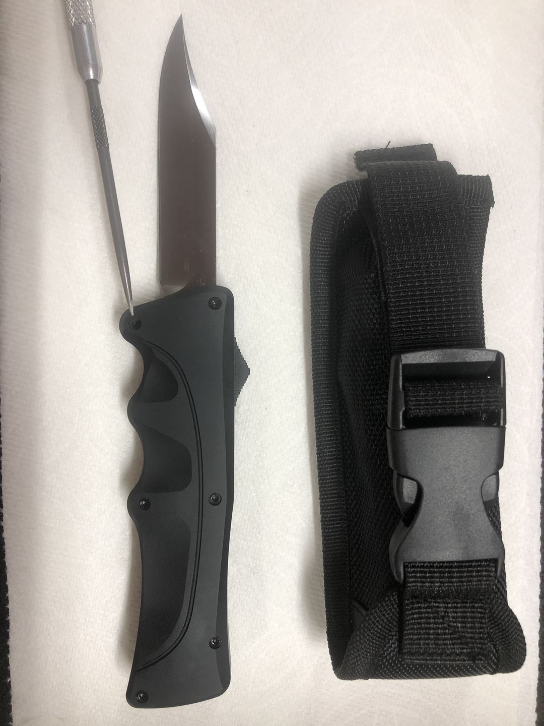 Customer photo review of *PRE ORDER* Black D2 Clip Point Mamba Hendrix OTF