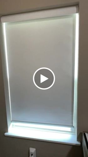 Customer video review of SmartWings Motorized Roller Shades 100% Blackout Essential