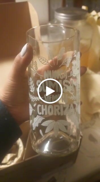 Customer video review of Vasos Feministas Girl Power Juego de 6 Vasos