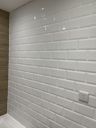 Customer photo review of Metro White Gloss Rectangle Ceramic Tiles