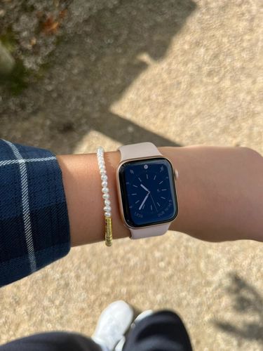 Customer photo review of GORJANA MARGOT PEARL ASYMMETRICAL BRACELET