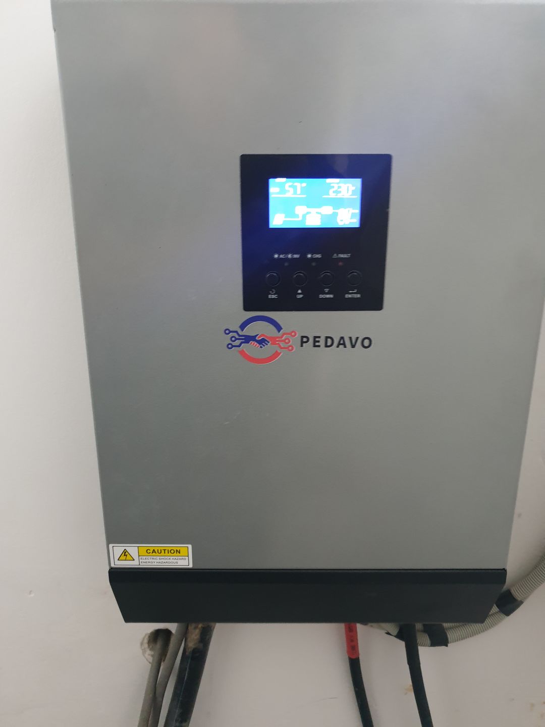 Customer photo review of Kit Panouri Fotovoltaice Invertor 5KVA 220V Off Grid Hibrid Solar Acumulatori Gel