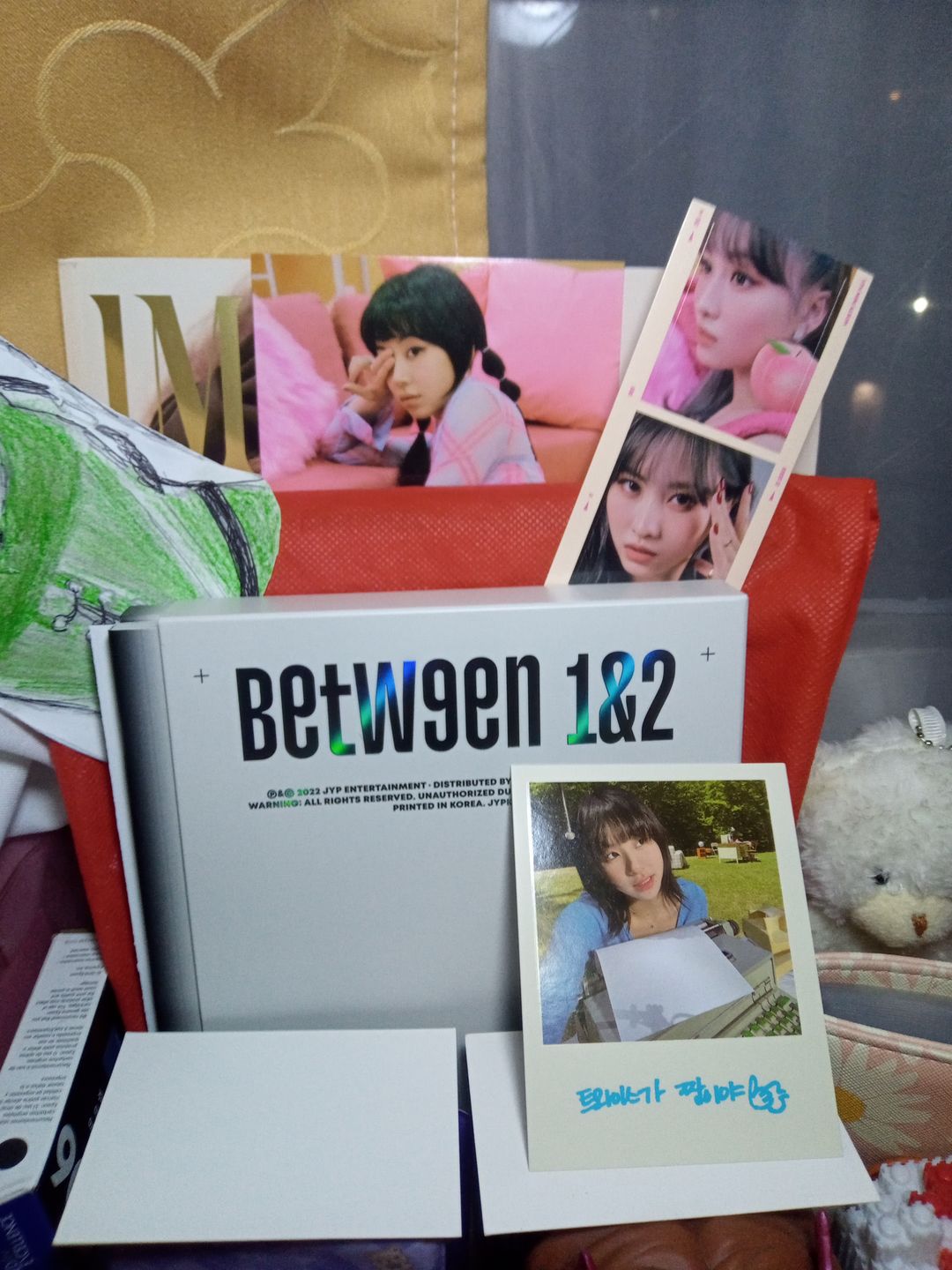 Customer photo review of (PRE-VENTA) TWICE - BETWEEN 1&2 : CRYPTOGRAPHY VER.