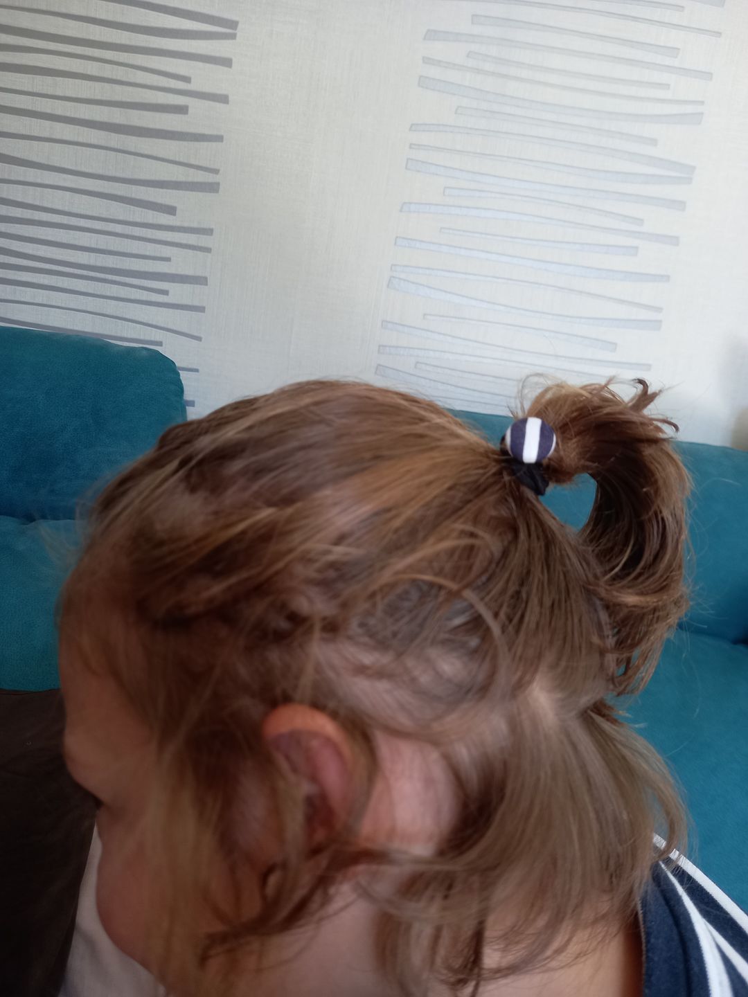 Customer photo review of Barrette Papillon Liberty Wiltshire Pois de Senteur