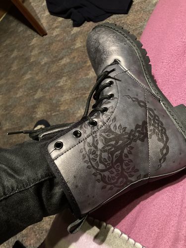 Customer photo review of Boots Yumkaax