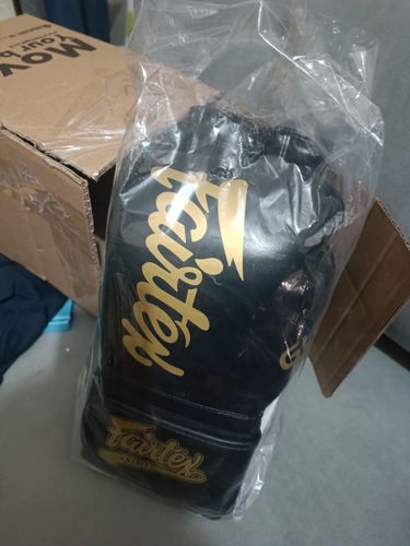 Customer photo review of כפפות איגרוף עור Fairtex Glory BGVG1 Black