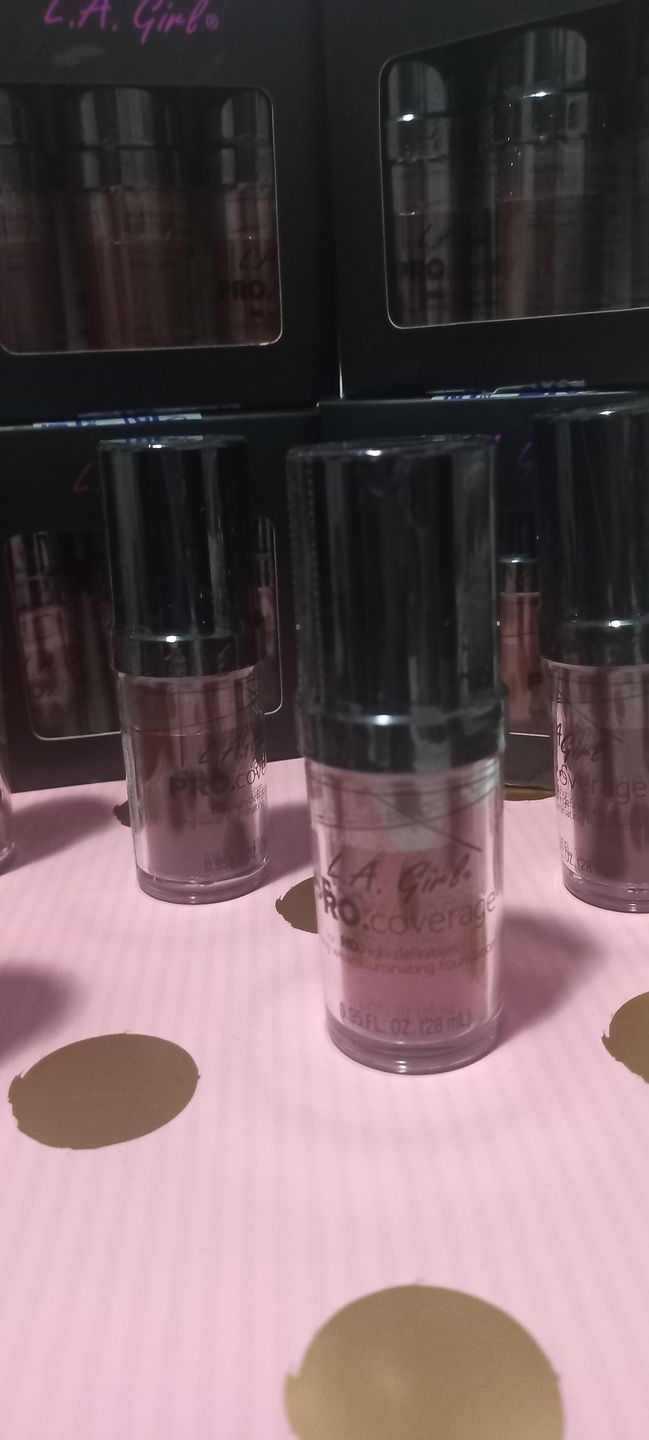 Customer photo review of L.A. Girl Pro Coverage HD Foundation Dark - Wholesale 9 Units (GLM653/54/55/56)
