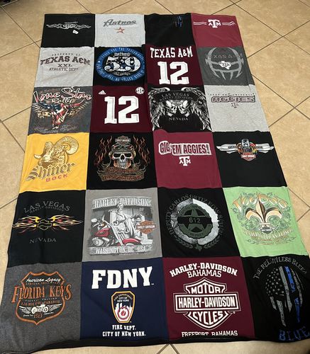 Customer photo review of Classic T-Shirt Blanket