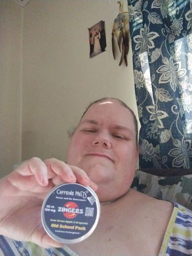Customer photo review of Arcade Pack Zingers (Blue Raspberry + Strawberry Lemonade, 120mg)