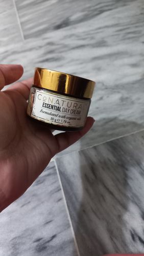 Customer photo review of Essential Day Cream