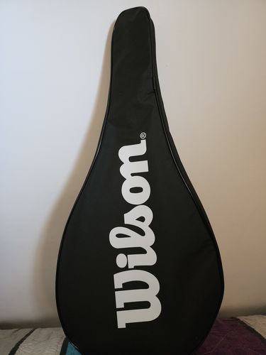 Customer photo review of כיסוי למחבט טניס Wilson Full Size Tennis Racket Cover