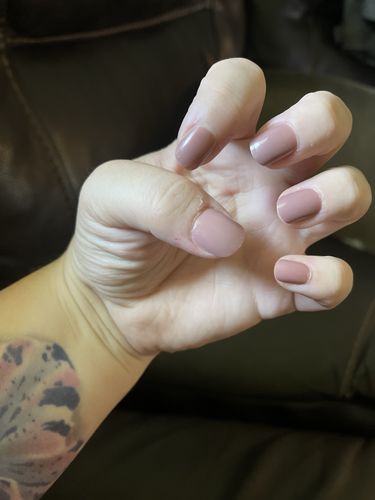 Customer photo review of Pillow Talk 24pc Press On Nail Set