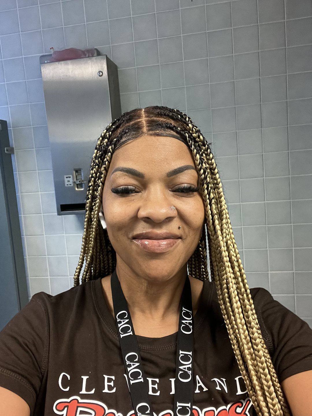 Customer photo review of Beyoncé Honey Blonde Knotless Braids