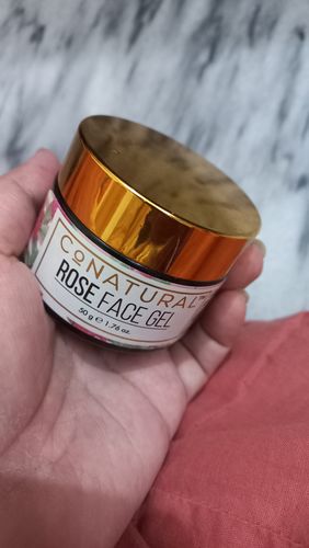 Customer photo review of Rose Face Gel