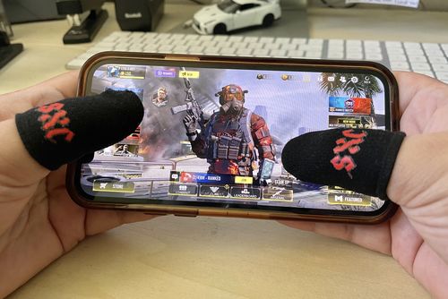 Customer photo review of NEW "UNRIVALED 2.0" Finger Sleeves Three Pack