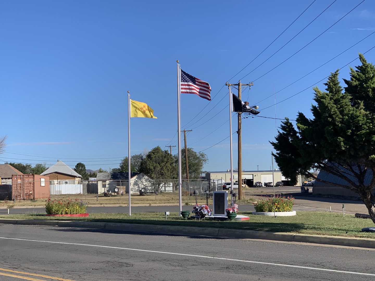 Customer photo review of 25 ft. Commercial Flagpole with External Rope Halyard Rated At 105 mph