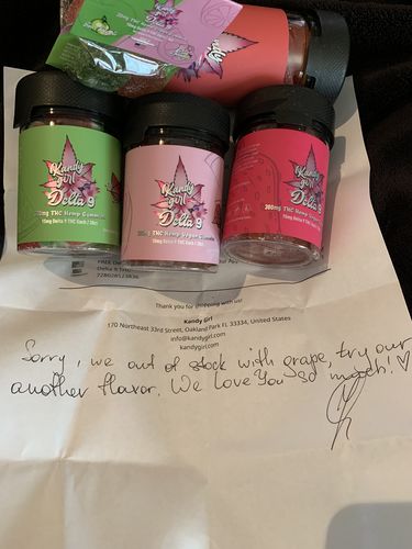 Customer photo review of Delta 9 THC Gummy 4 Bottle Bundle (1200mg THC Total)