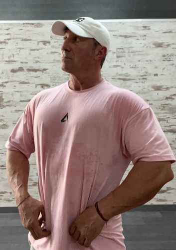 Customer photo review of Camiseta Miami NOWA - Oversized Deep Pink