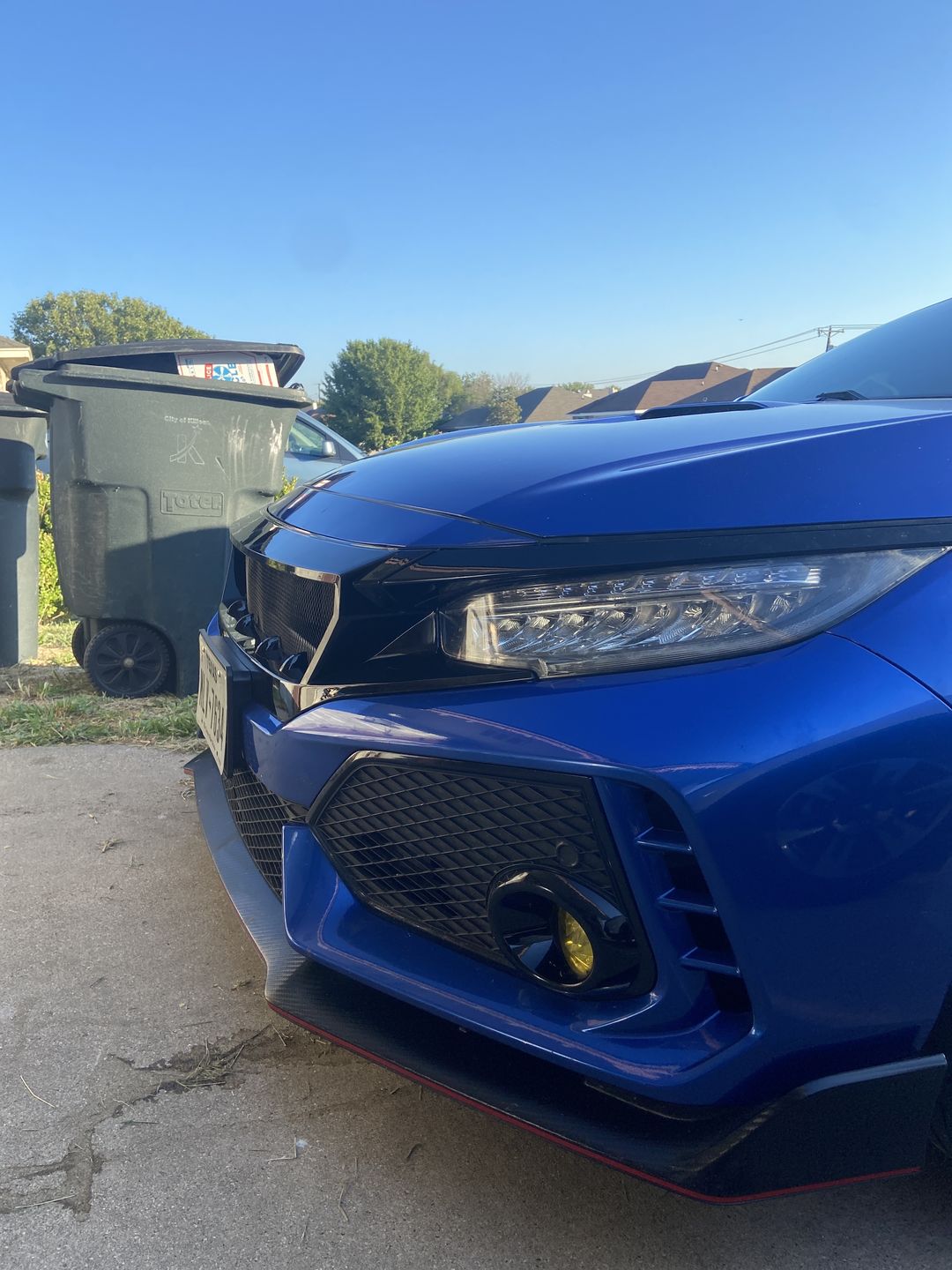 Customer photo review of Sports Grille w/ Steel Mesh - Glossy Black for 16-21 Honda Civic Sedan/Hatchback/FK8