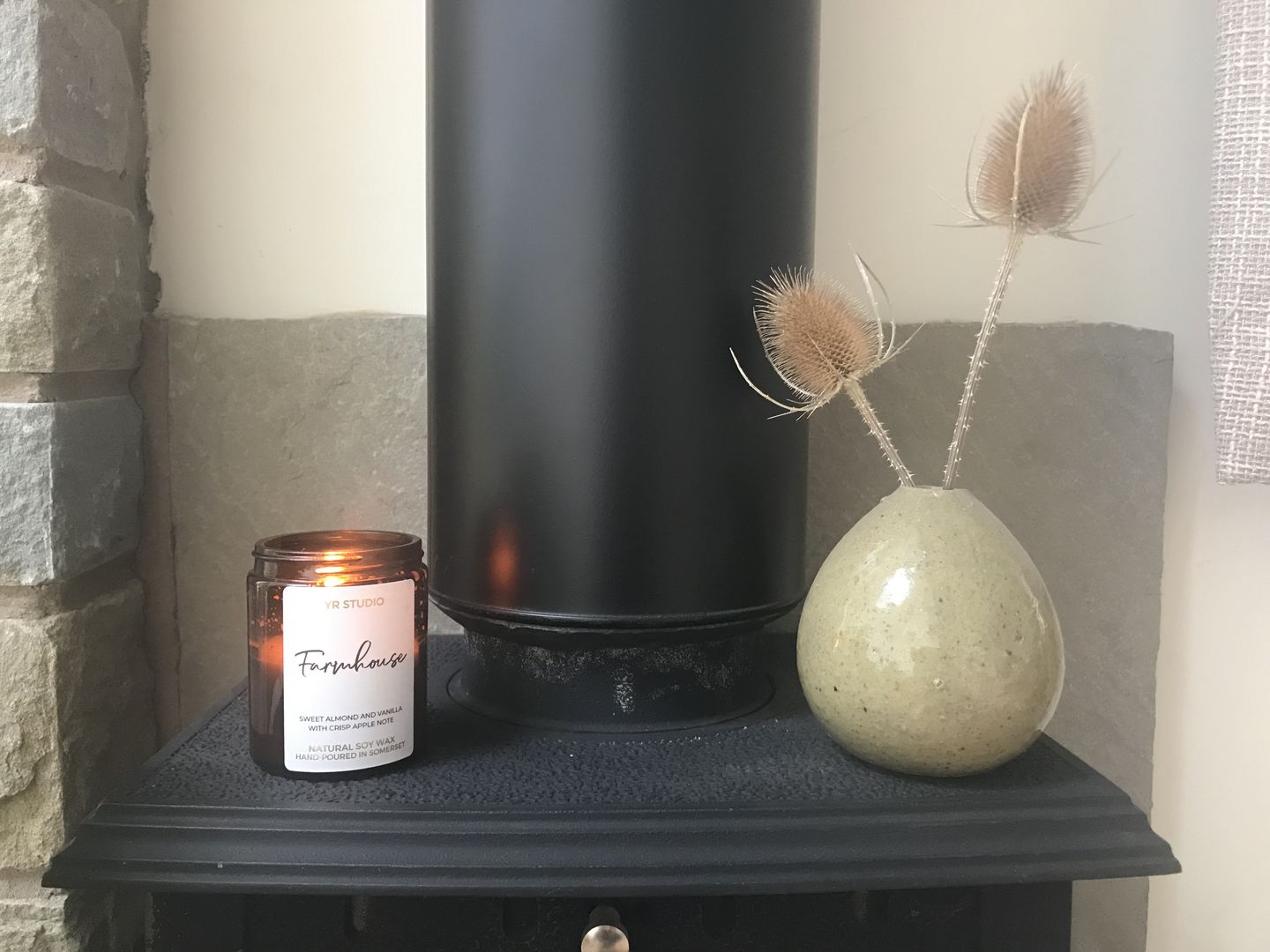 Customer photo review of "Farmhouse" Sweet Almond & Apple Candle