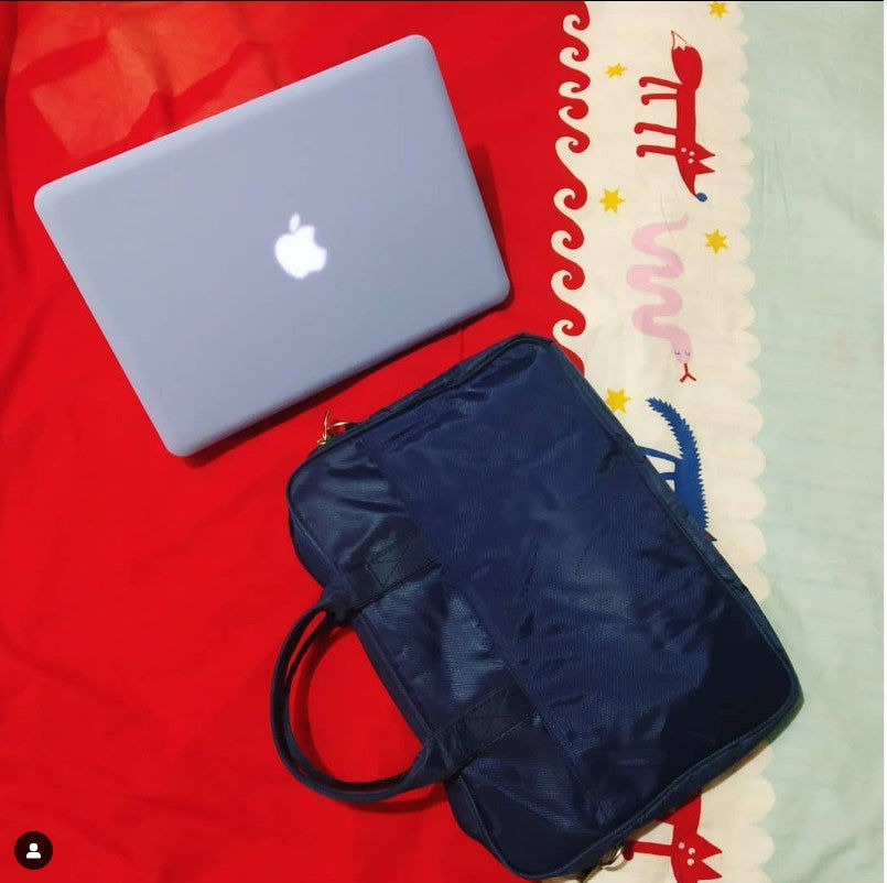 Customer photo review of Clear Frost Macbook Case