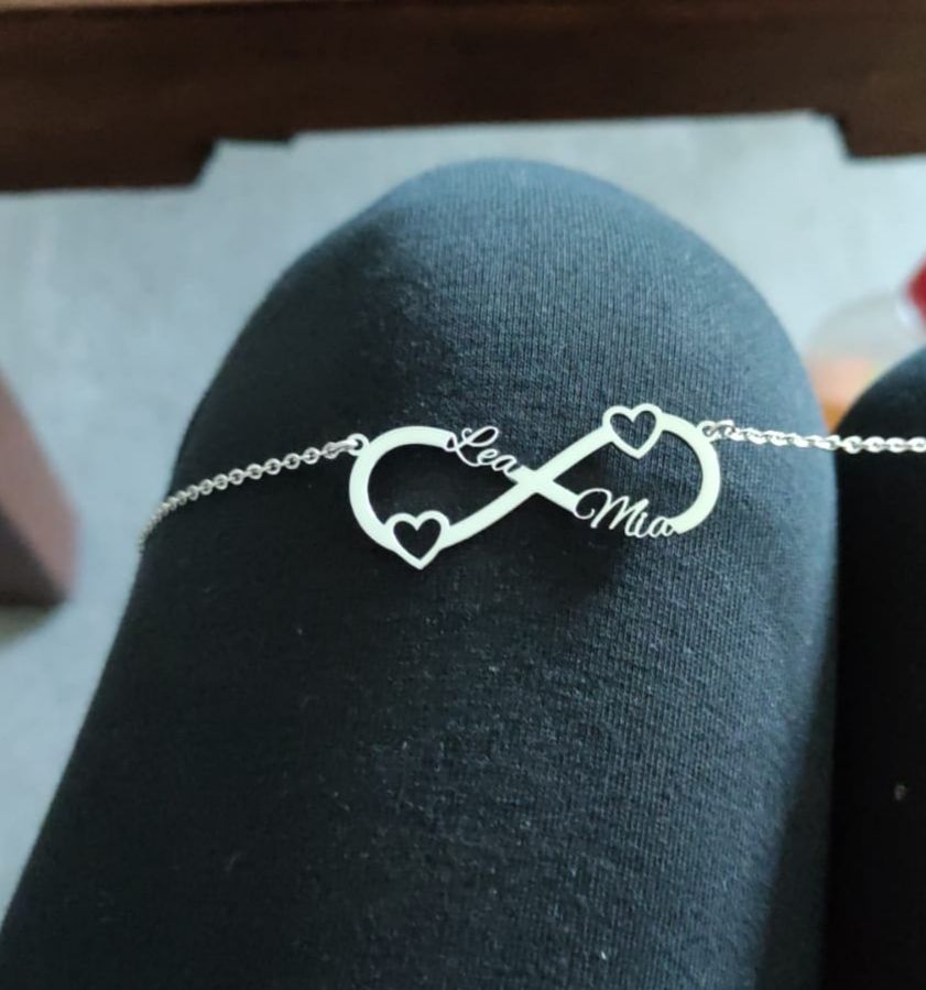 Customer photo review of LOANYA personalisierte Kette der Unendlichkeit