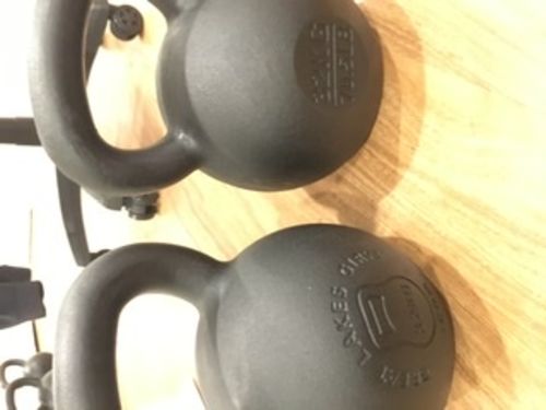 Customer photo review of 32kg / 70lbs E-coated Cast Iron Kettlebell