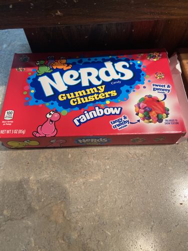 Customer photo review of Nerds Gummy Clusters Theatre Box - 3oz (85g)