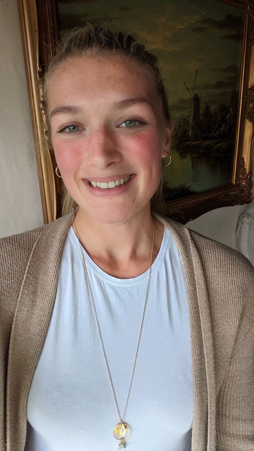 Customer photo review of Essential Earrings Small