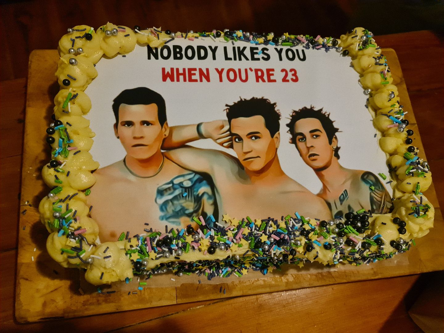 Customer photo review of 25cm x 25cm Square Custom Edible Icing Image