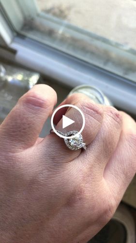 Customer video review of Woven Halo CZ Ring in Sterling Silver