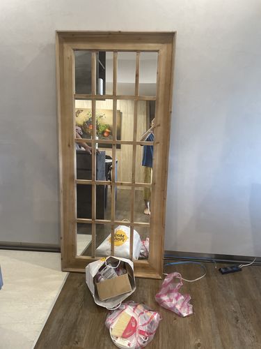 逸庭 review of 仿窗框 實木復古作舊落地鏡 image 1 out of 1