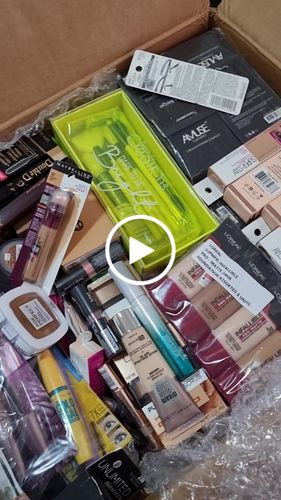 Customer video review of Curso Online Maquillaje Básico Completo | Escuela Cosméticos al por Mayor