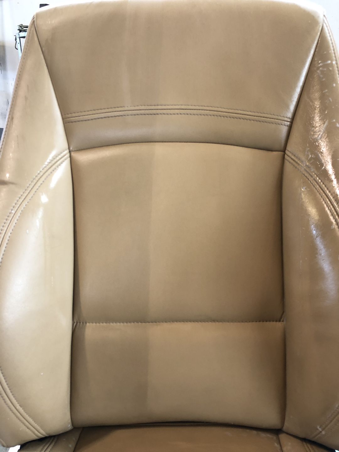 Customer photo review of X2 FABRICS&LEATHER DI INNOVACAR PULITORE SEDILI AUTO IN PELLE E RINNOVA TESSUTI
